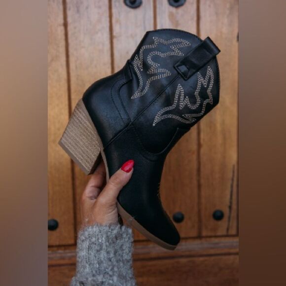 BLACK WITH BEIGE TRIM SHORT VERSION WESTERN BOOTIES - Picture 3 of 13